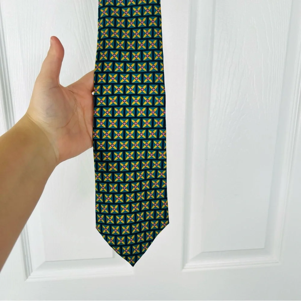 Perry Ellis Portfolio 100% Silk Floral Print Blue & Yellow Tie